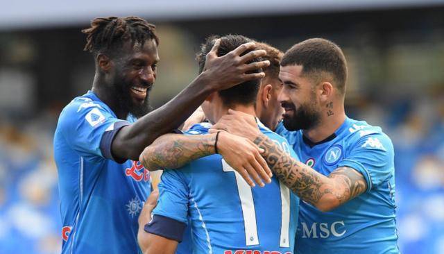  那不勒斯防线崩盘，奥斯梅恩戴帽难救主  